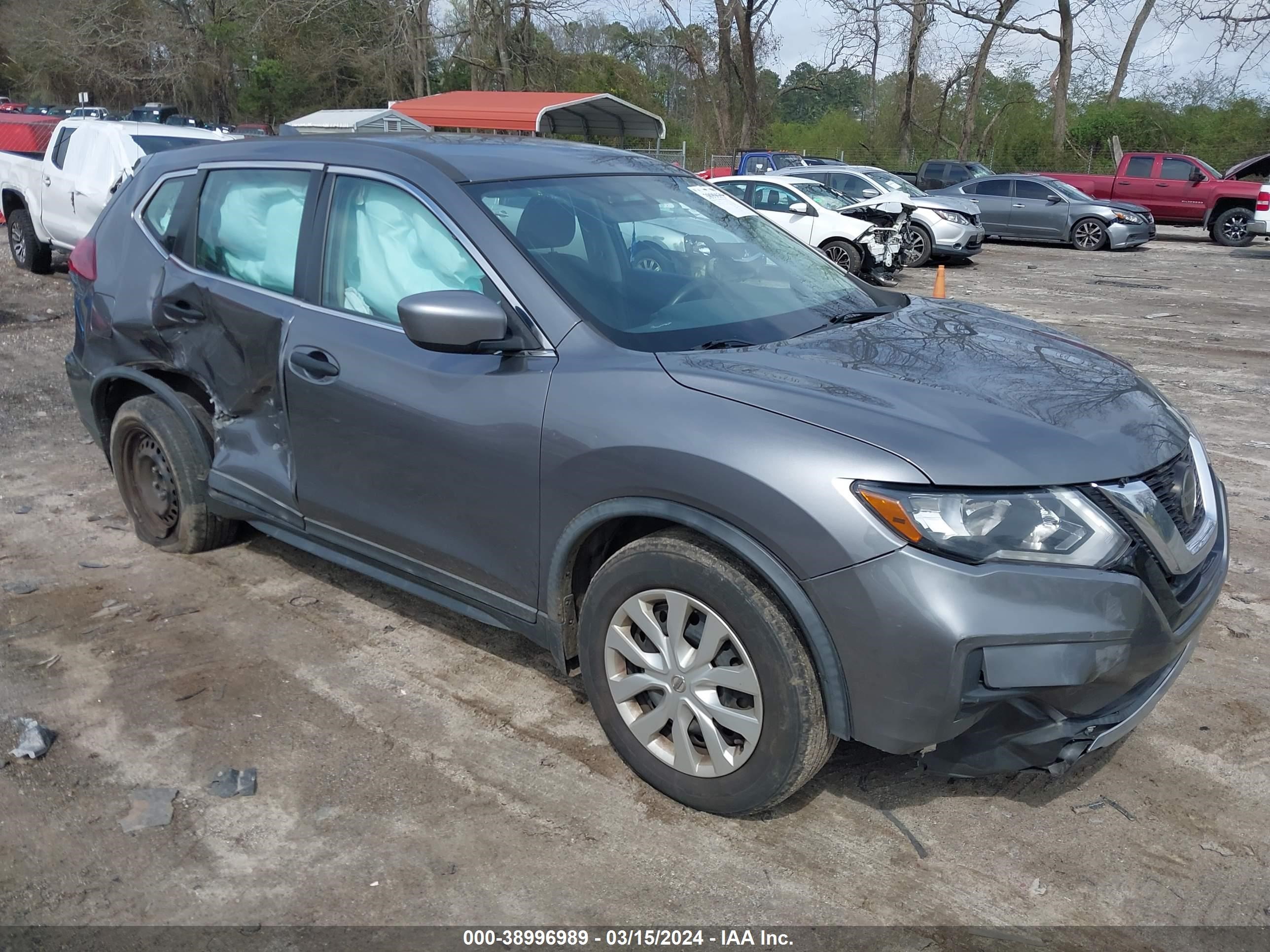 NISSAN ROGUE 2018 knmat2mt8jp584278