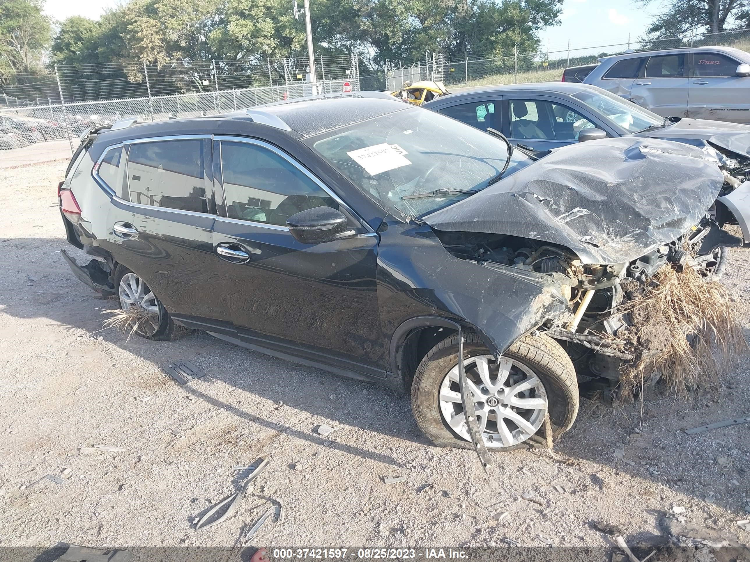 NISSAN ROGUE 2018 knmat2mt9jp514305