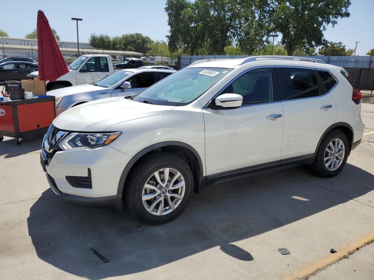 NISSAN ROGUE 2018 knmat2mt9jp559924