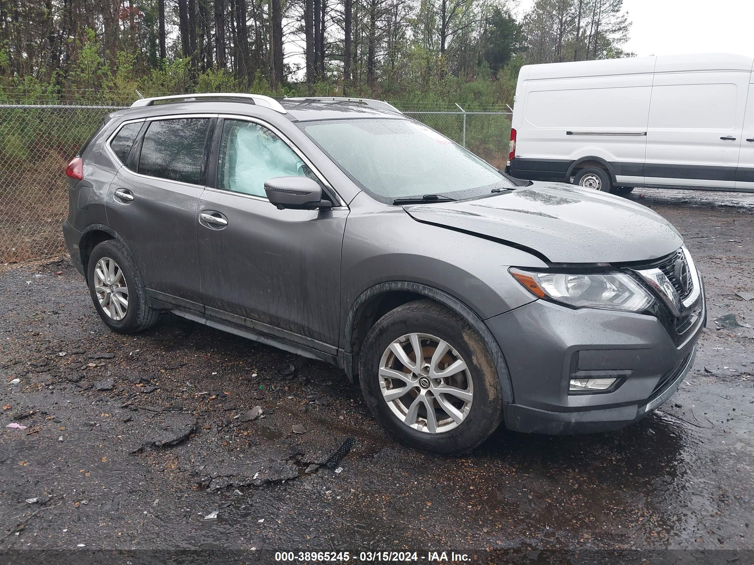 NISSAN ROGUE 2018 knmat2mt9jp593202