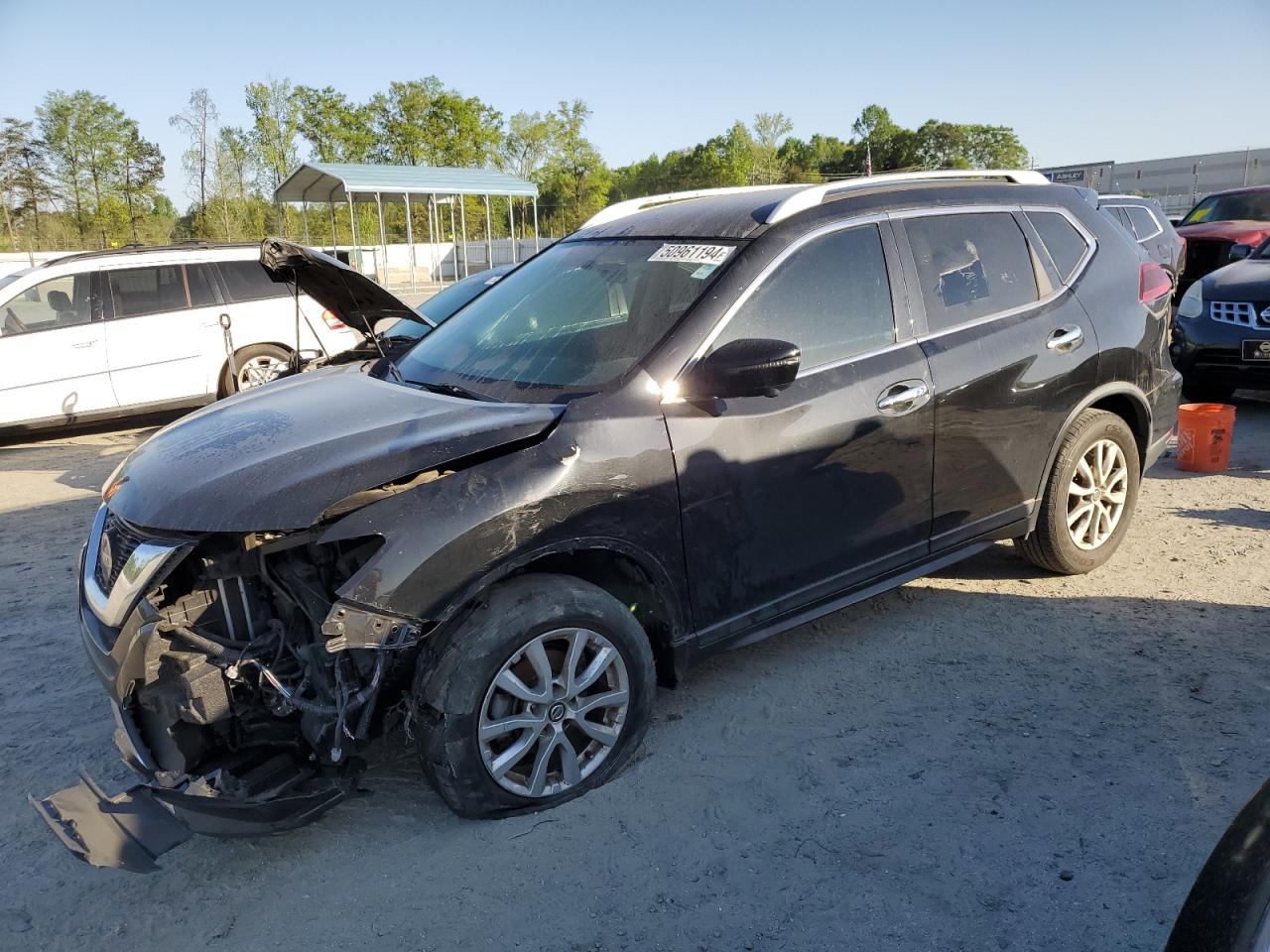 NISSAN ROGUE 2018 knmat2mt9jp595614