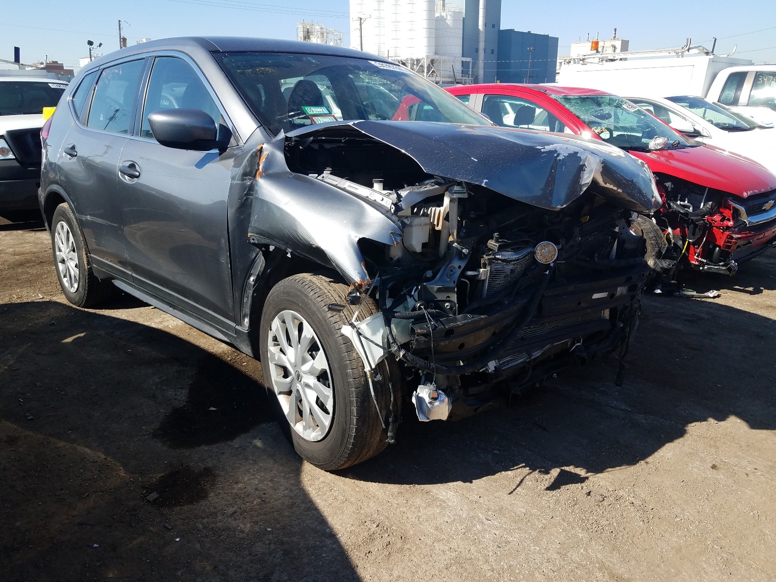 NISSAN ROGUE S 2017 knmat2mv0hp568555