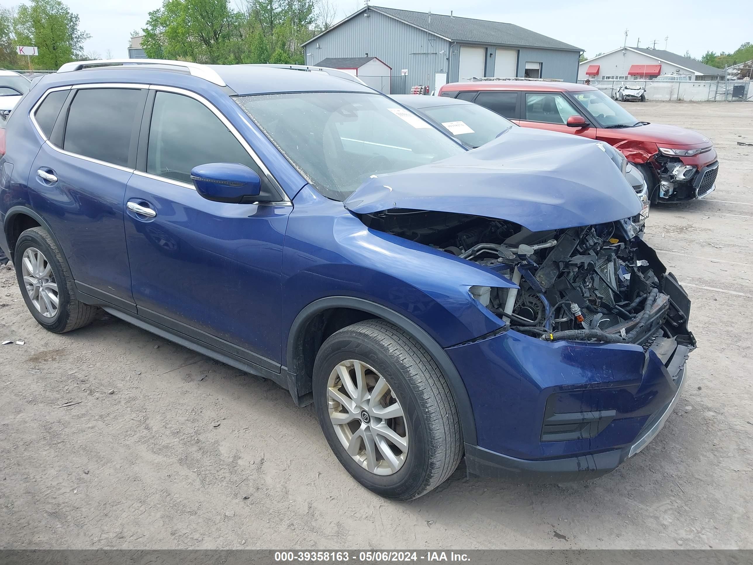 NISSAN ROGUE 2020 knmat2mv0lp512446