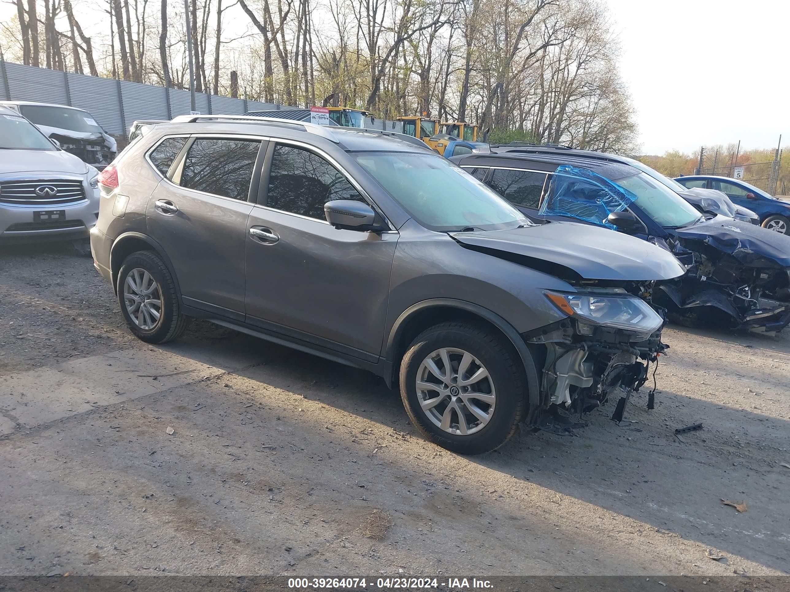 NISSAN ROGUE 2018 knmat2mv1jp588254