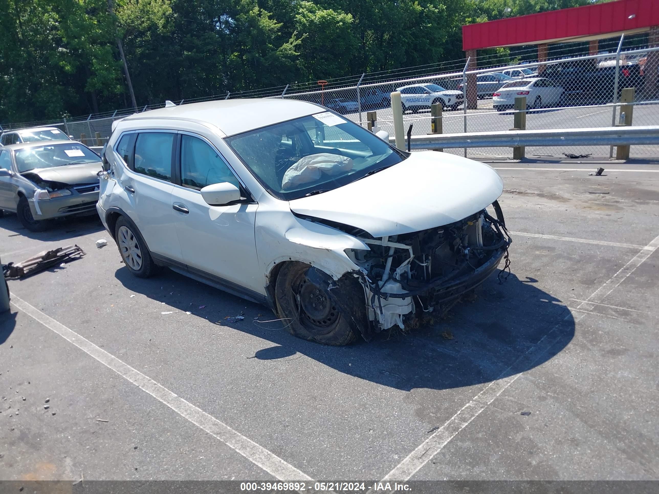 NISSAN ROGUE 2018 knmat2mv3jp537306