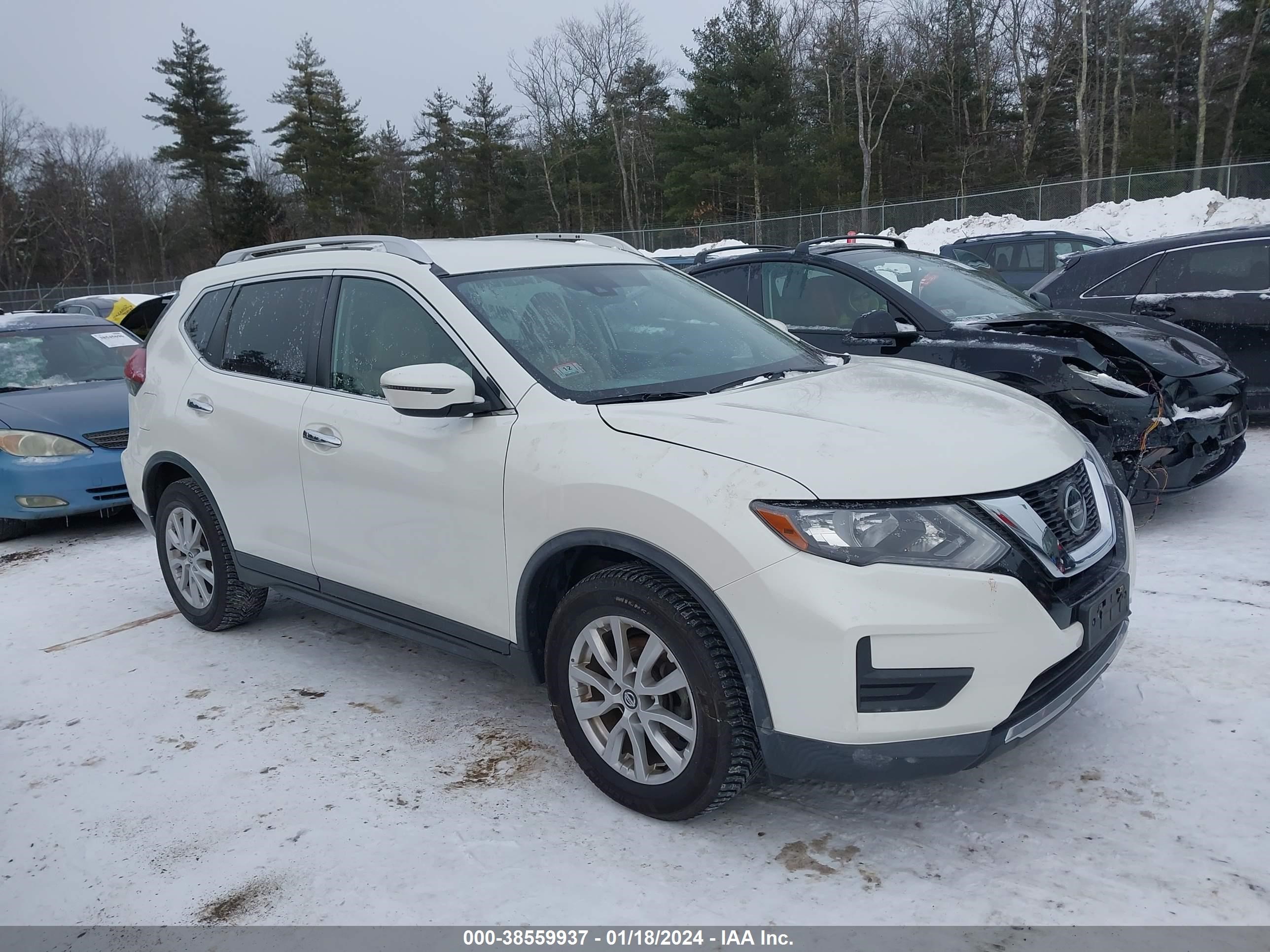 NISSAN ROGUE 2019 knmat2mv3kp520152