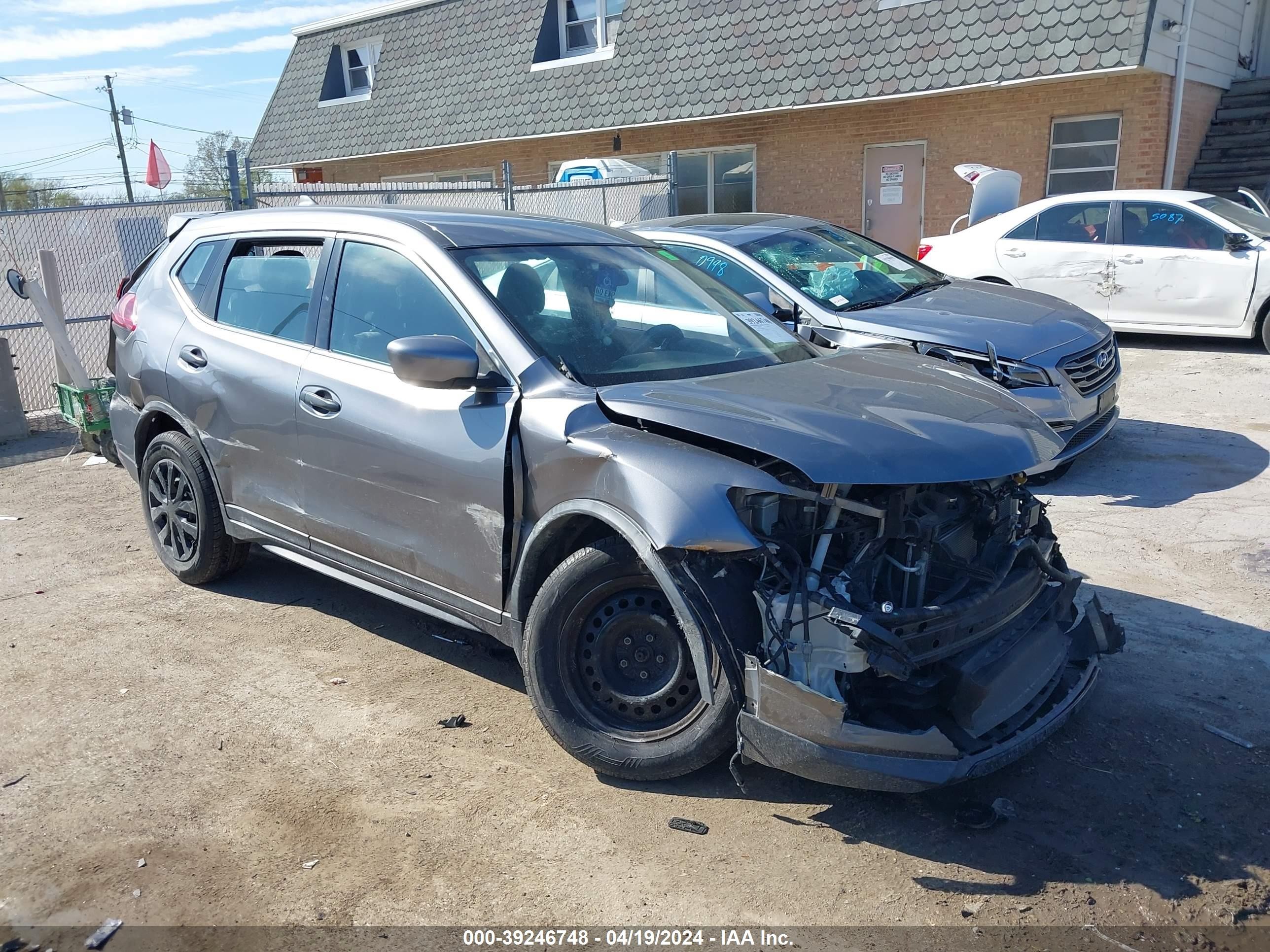 NISSAN ROGUE 2018 knmat2mv4jp573442