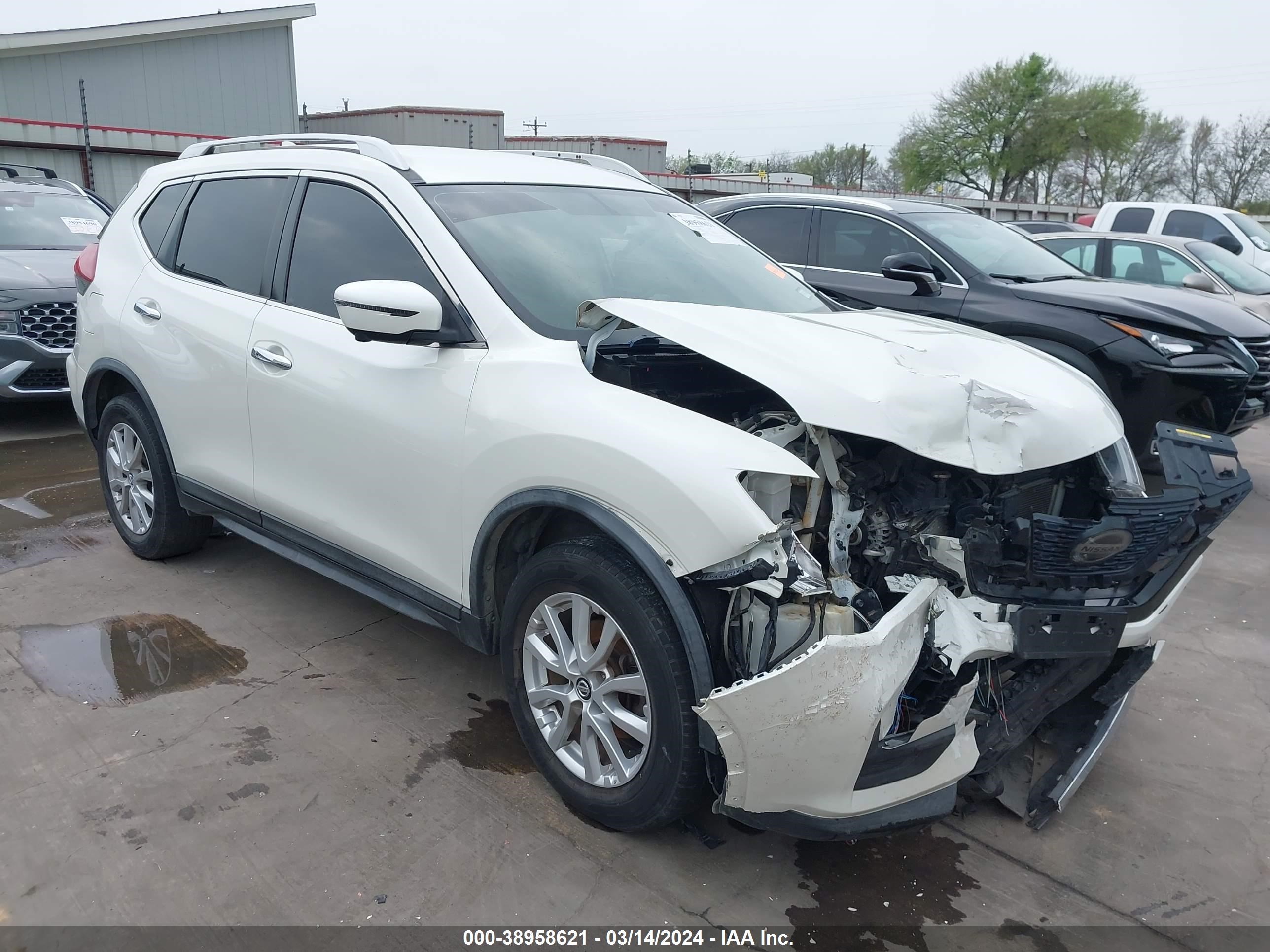 NISSAN ROGUE 2018 knmat2mv6jp515784