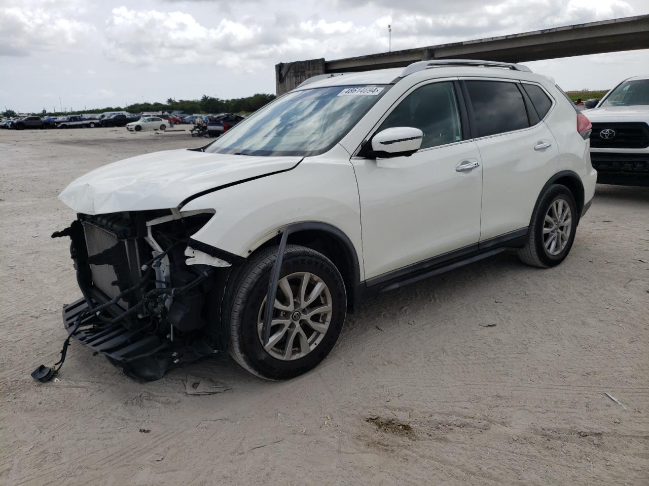 NISSAN ROGUE 2018 knmat2mv7jp590087