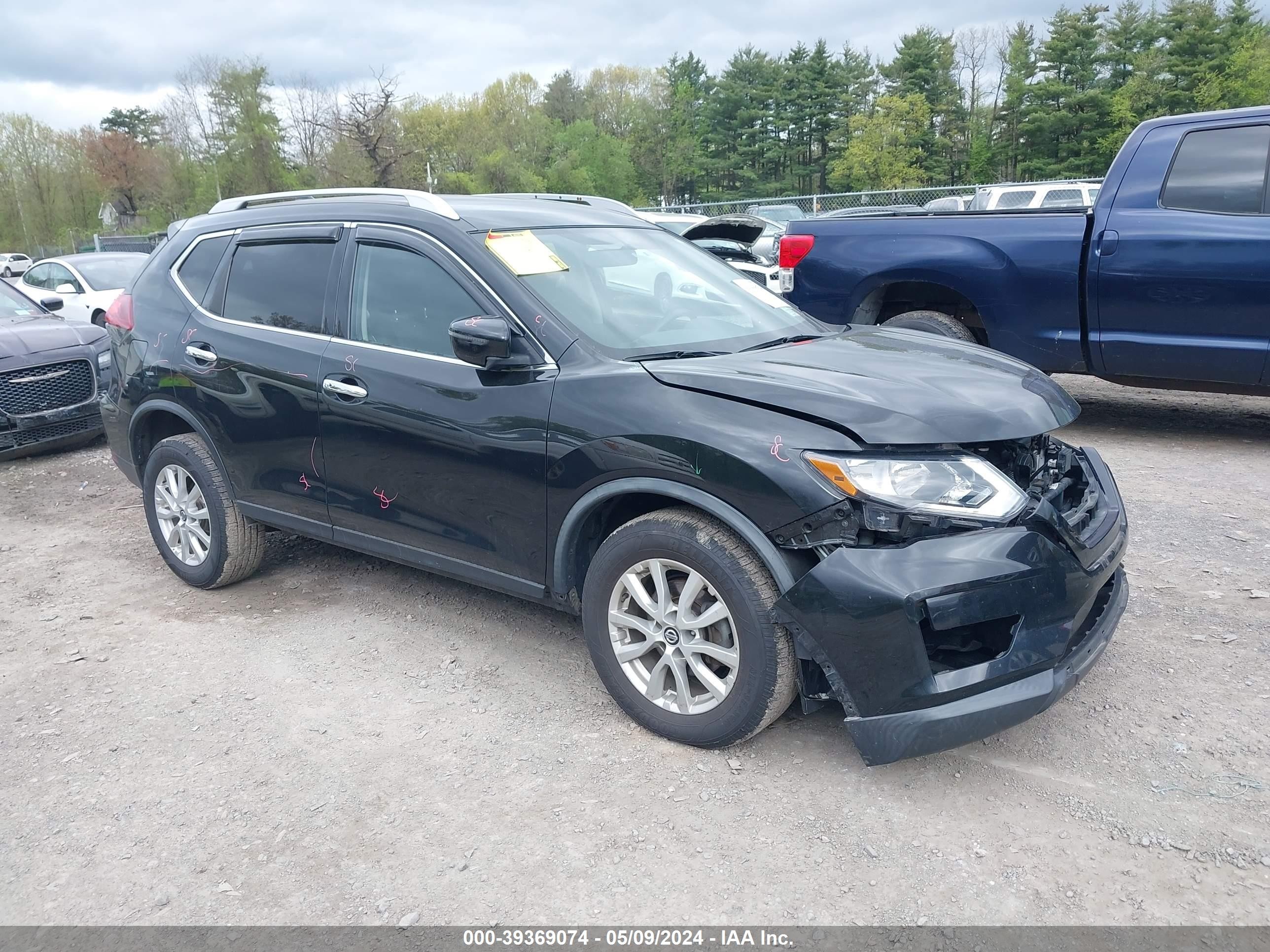 NISSAN ROGUE 2018 knmat2mv7jp621063