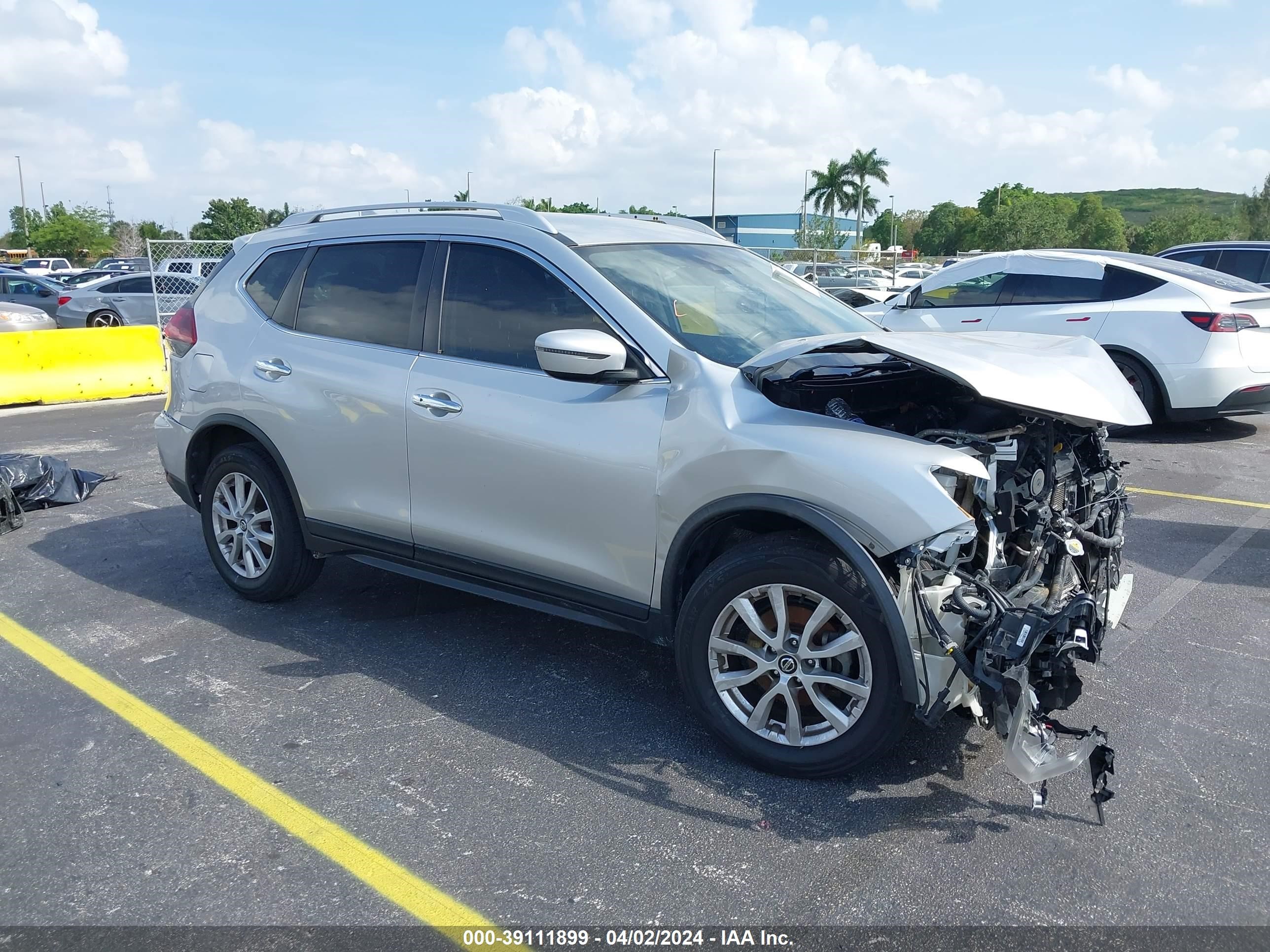 NISSAN ROGUE 2020 knmat2mv7lp536792