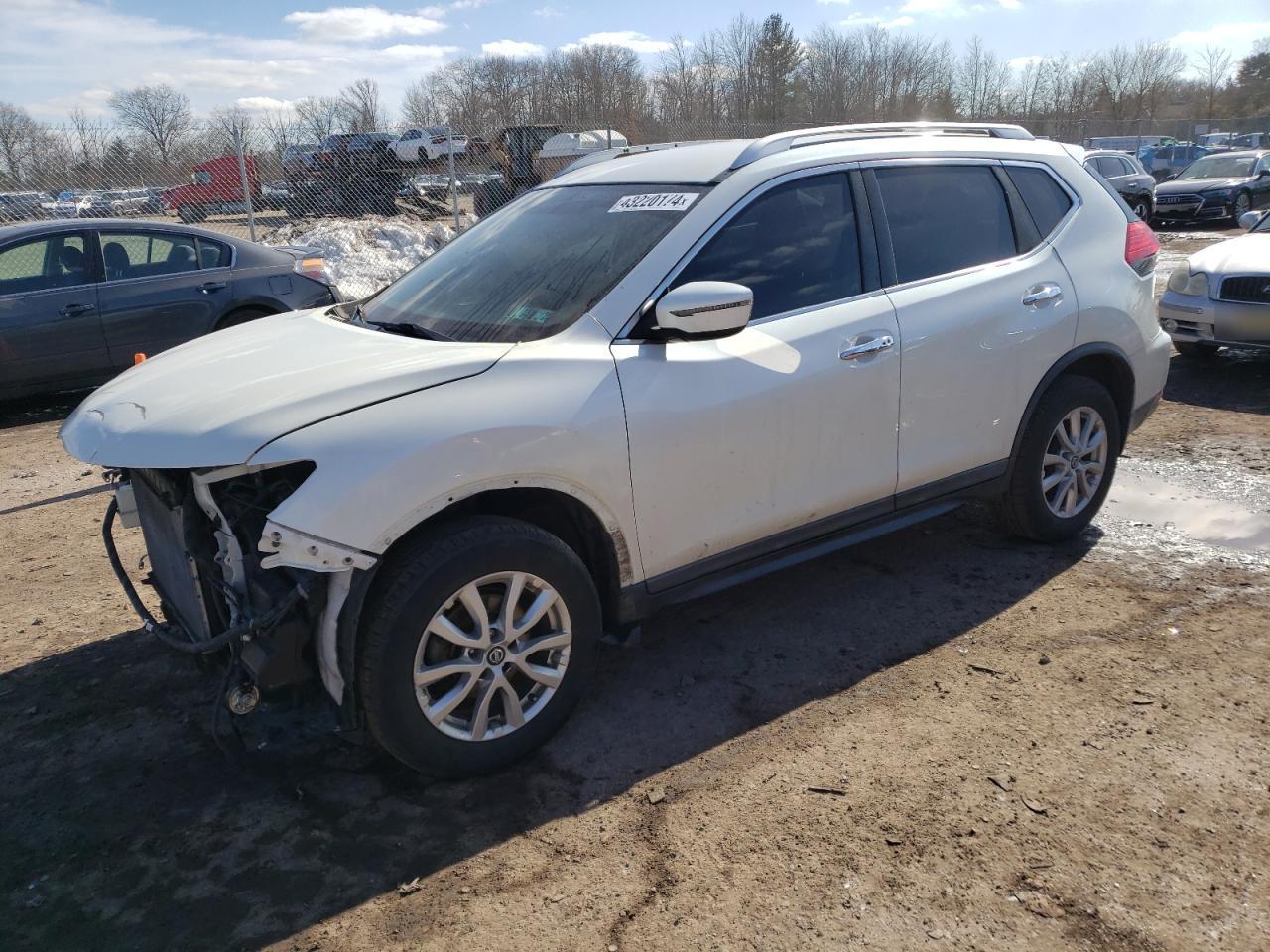 NISSAN ROGUE 2017 knmat2mv9hp615775