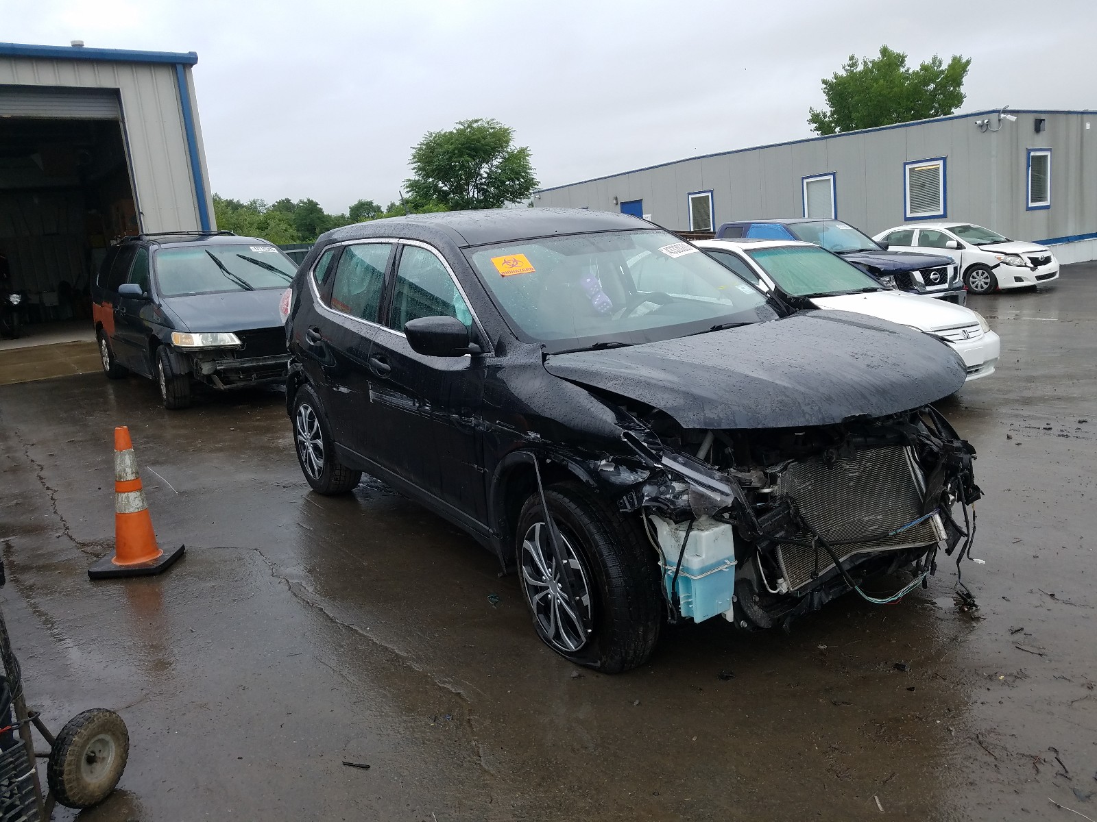 NISSAN ROGUE S 2016 knmat2mvxgp711087