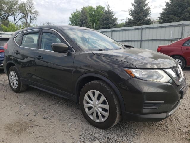 NISSAN ROGUE S 2017 knmat2mvxhp505348