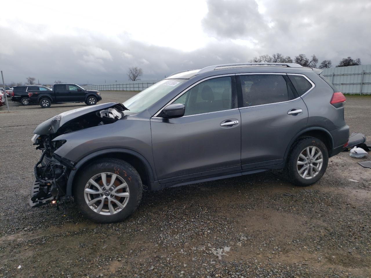 NISSAN ROGUE 2017 knmat2mvxhp585086