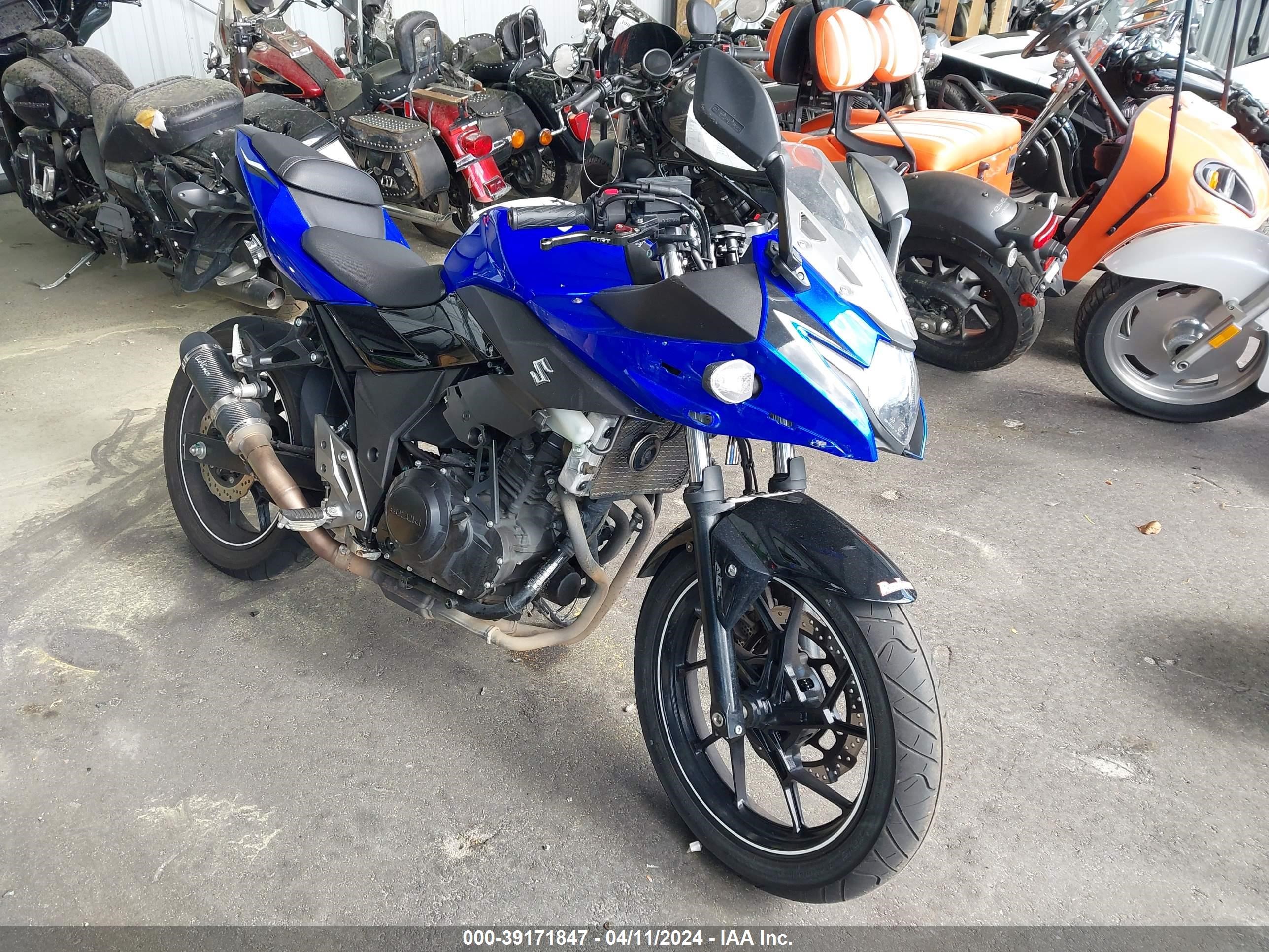 SUZUKI NULL 2022 lc6dn11a5n1100219