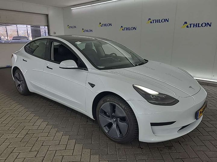 TESLA MODEL 3 2022 lrw3e7fr2nc480025