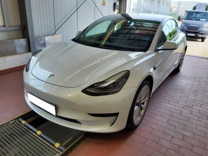 TESLA MODEL 3 2022 lrw3e7fr3nc565777