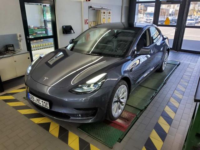 TESLA MODEL 2022 lrw3e7fs7nc517069