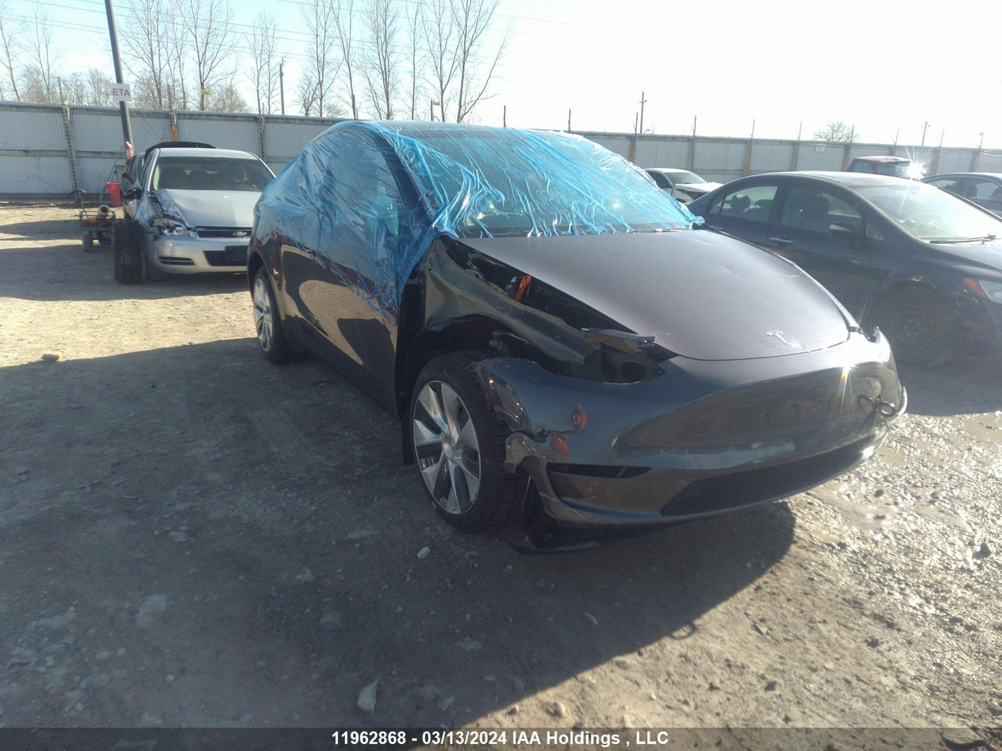 TESLA MODEL Y 2023 lrwygdee4pc028688