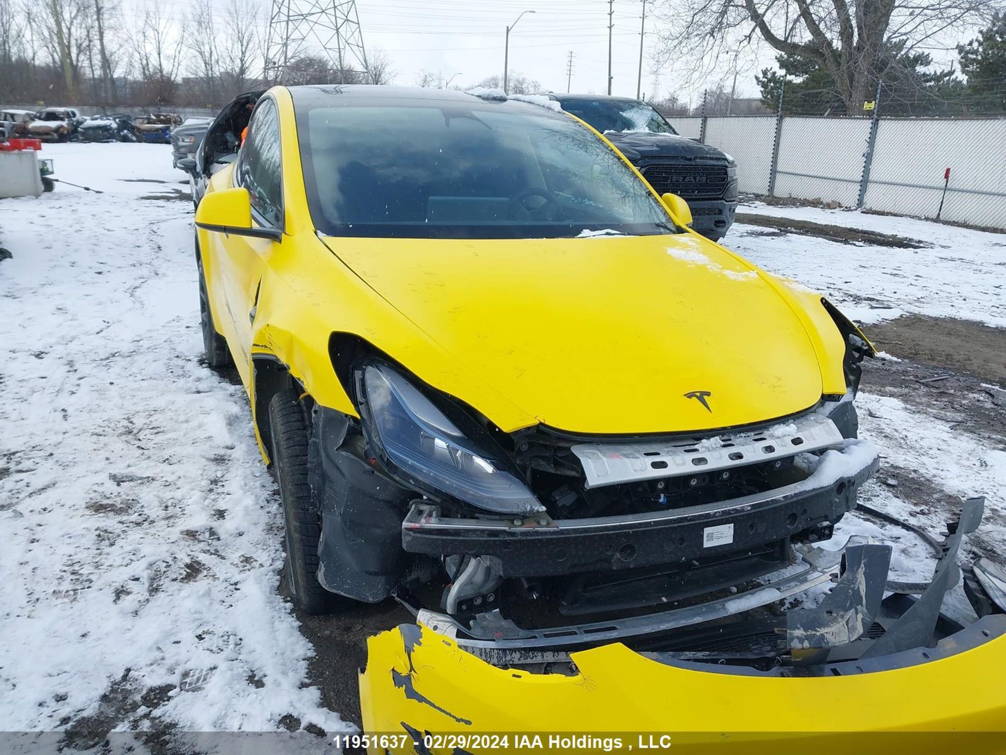 TESLA MODEL Y 2023 lrwygdee4pc161998