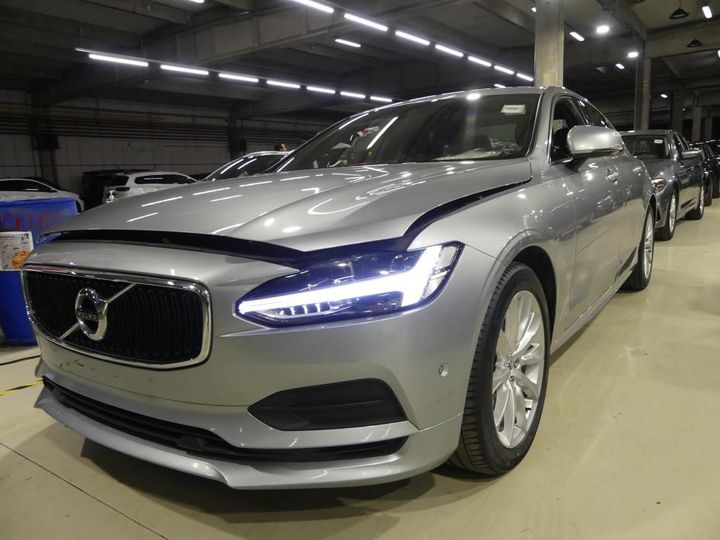 VOLVO S90 2018 lvyps72udkp058132