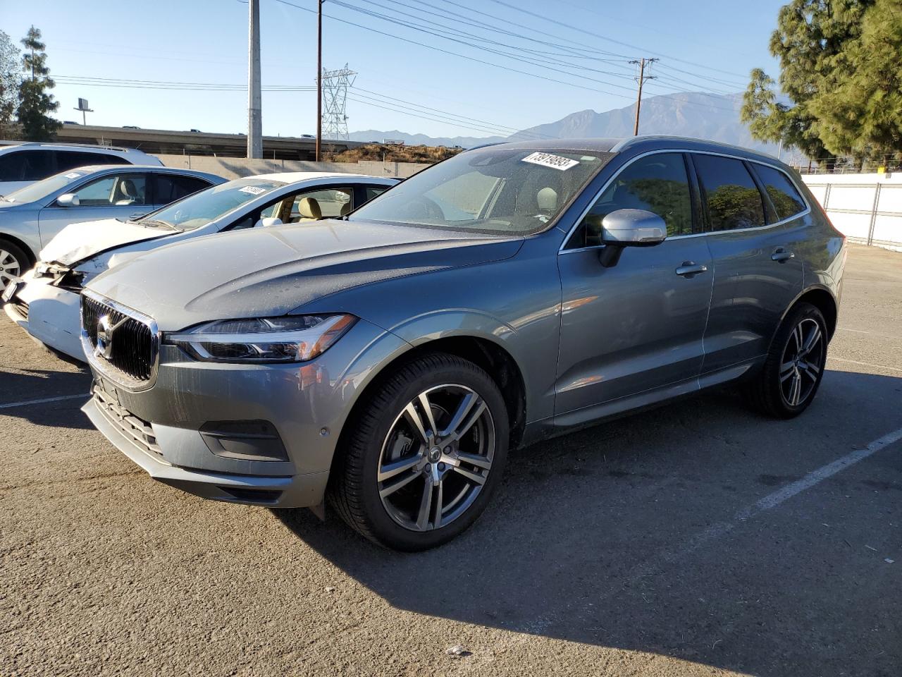 VOLVO XC60 2019 lyv102rk7kb201985