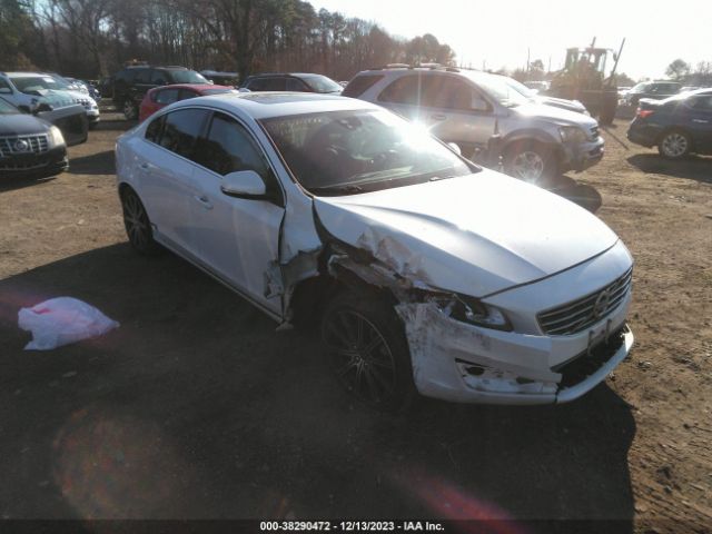 VOLVO S60 INSCRIPTION 2017 lyv402tk8hb136577