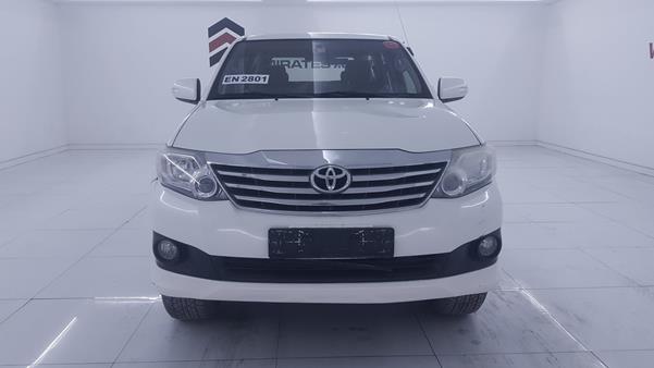 TOYOTA FORTUNER 2014 mhfyx59g1e8057915