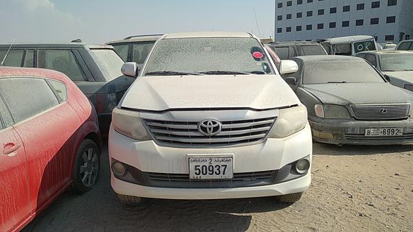 TOYOTA FORTUNER 2012 mhfyx59g4c8027577