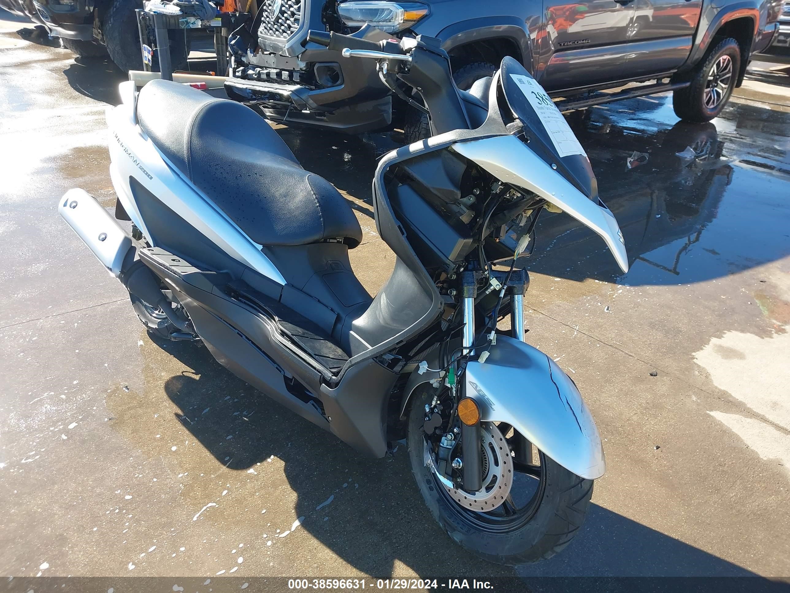 SUZUKI NULL 2018 mlcch41a9j1600020