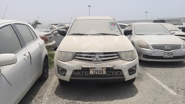 MITSUBISHI L 200 2014 mmbjnka50ed004932