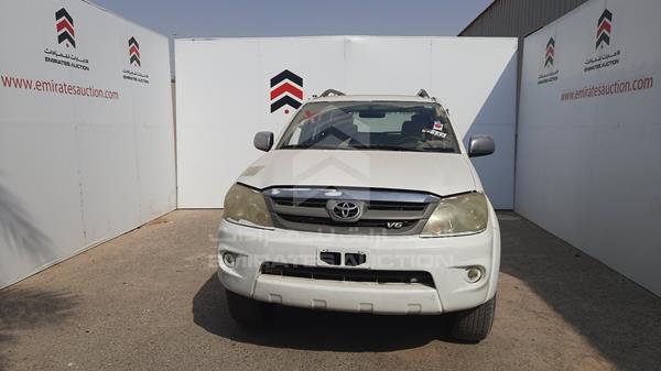 TOYOTA FORTUNER 2006 mr1yu59g860005635