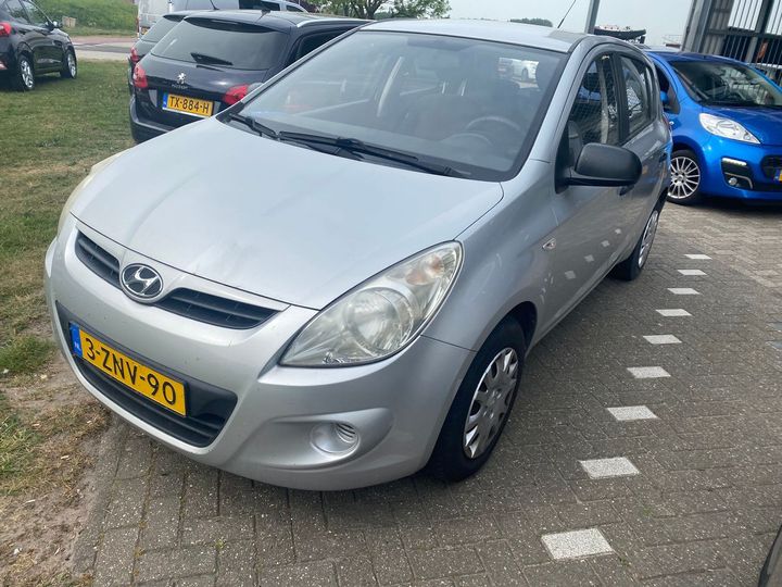 HYUNDAI I20 2011 nlhba51babz040671