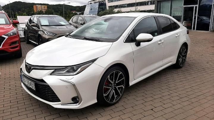 TOYOTA COROLLA SALOON 2019 nmtbe3be40r007162