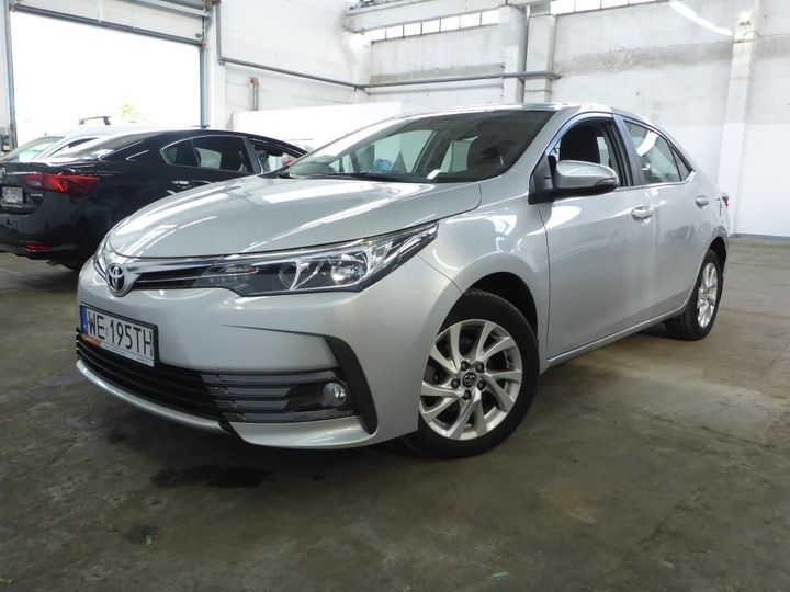 TOYOTA COROLLA 2018 nmtbe3je30r228222