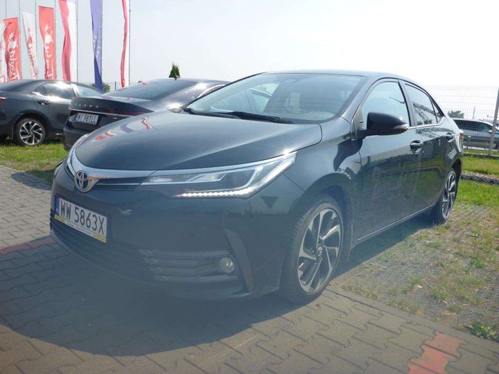 TOYOTA COROLLA 2018 nmtbe3je30r272320