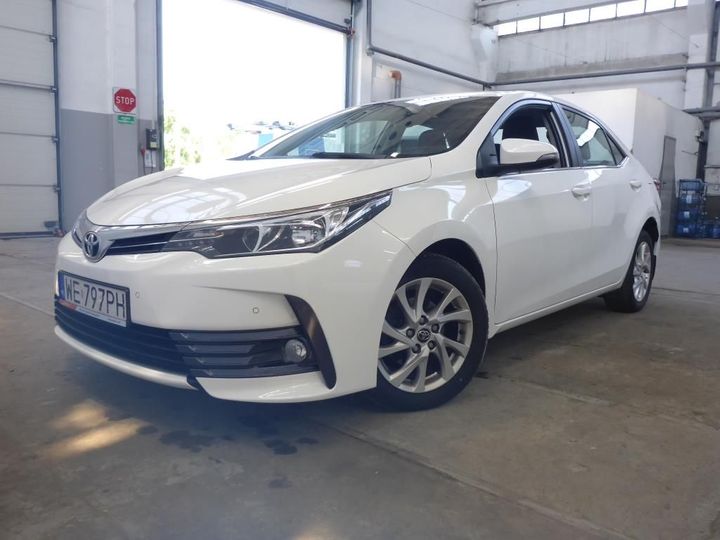 TOYOTA COROLLA 2017 nmtbn3je80r073571