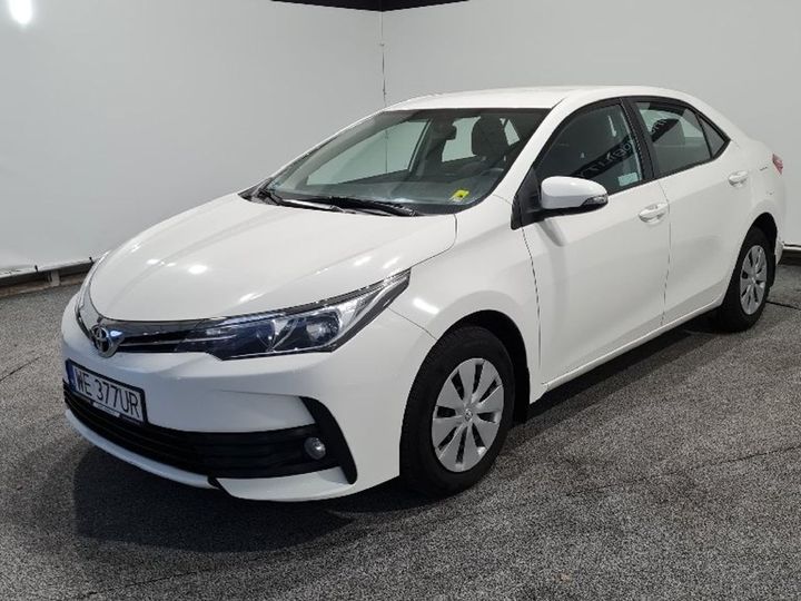 TOYOTA COROLLA 2018 nmtbt3je20r055847