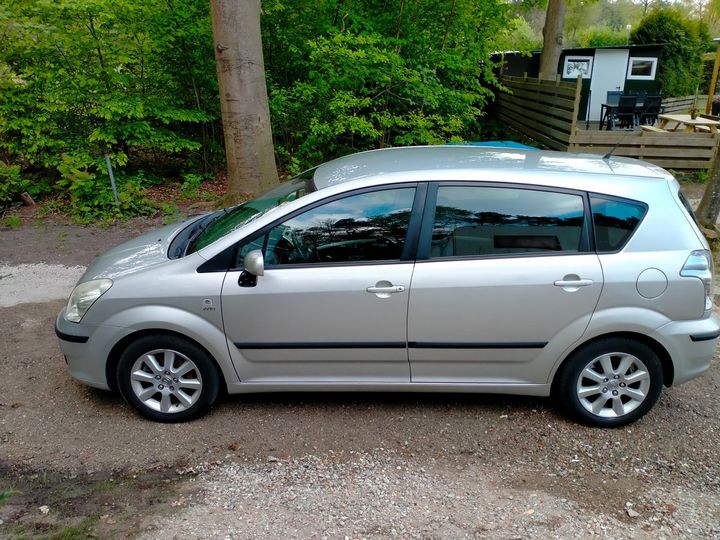 TOYOTA COROLLA VERSO 2004 nmter16r20r012007