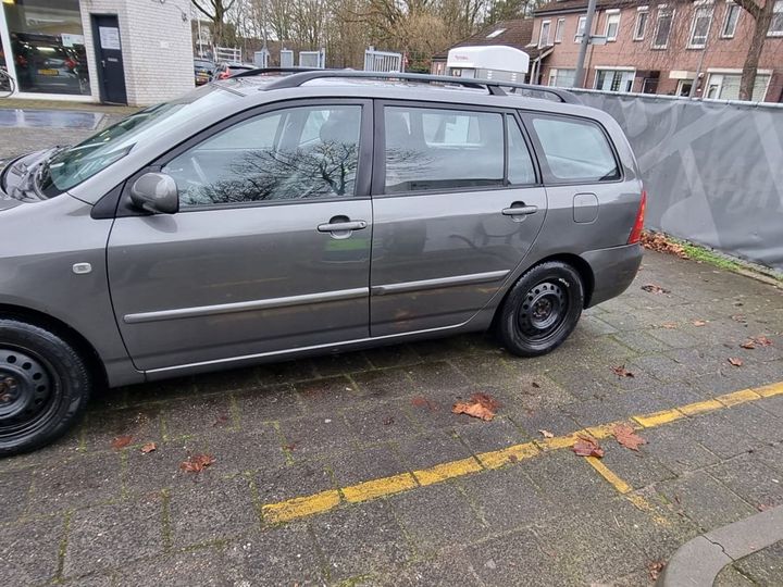 TOYOTA COROLLA WAGON 2004 nmtez20e70r077768