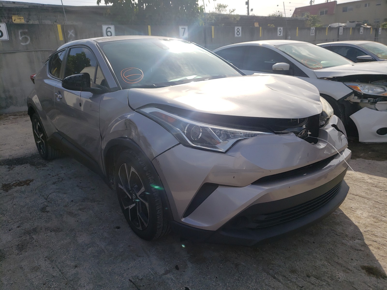 TOYOTA C-HR XLE 2018 nmtkhmbx3jr001000