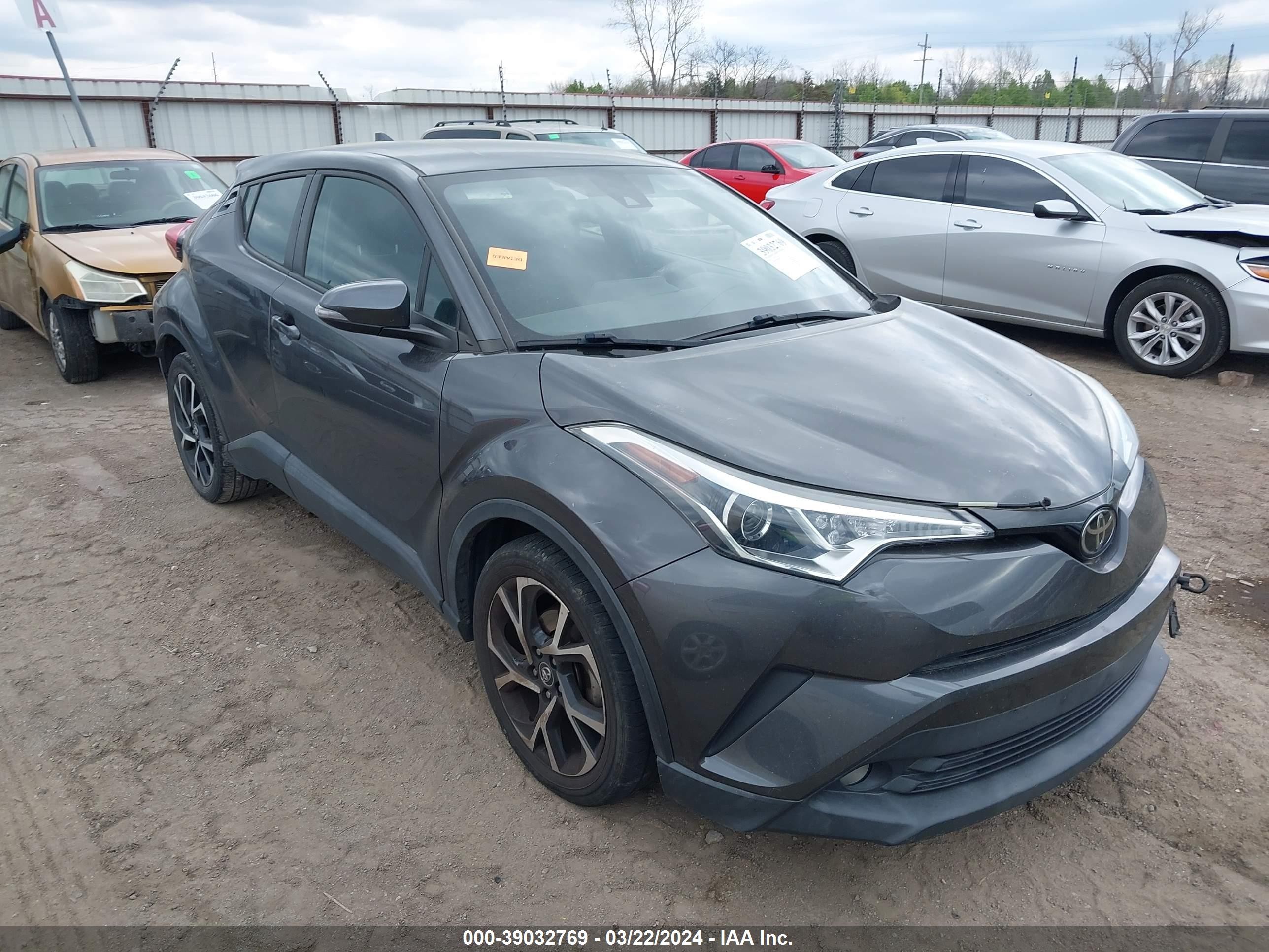 TOYOTA C-HR 2018 nmtkhmbx6jr018020