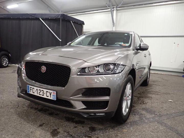 JAGUAR F-PACE 2018 sadcb2bn2ka395294