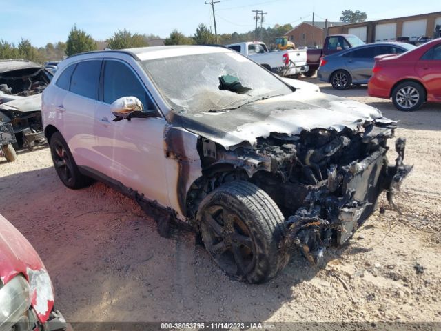 JAGUAR F-PACE 2019 sadcj2fx7ka396732