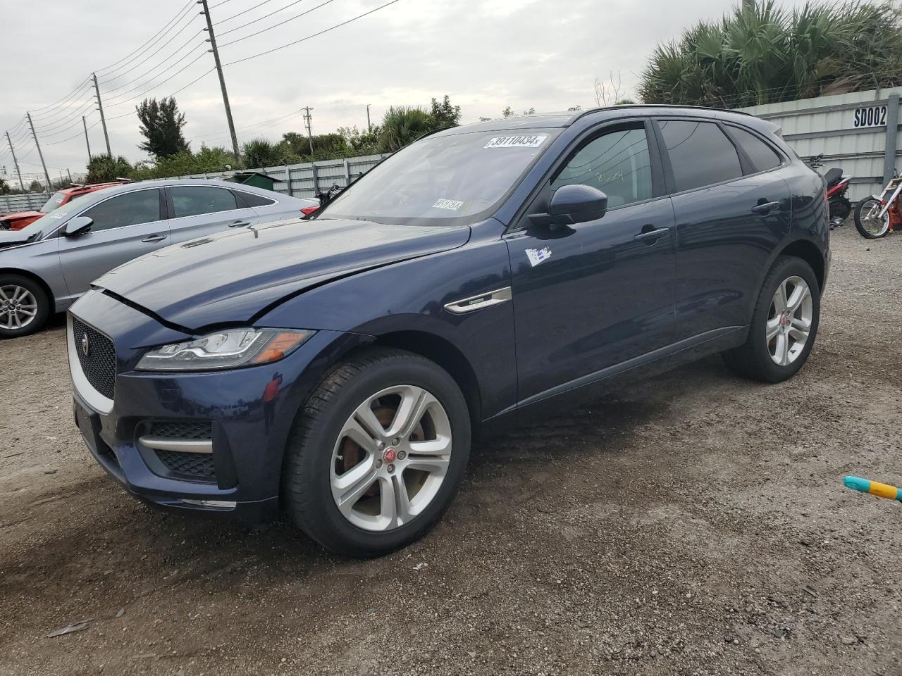 JAGUAR F-PACE 2017 sadcl2bn5ha086232