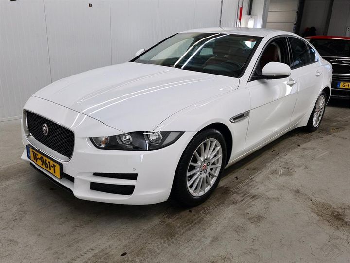 JAGUAR XE 2018 sajab4bn1hcp11295