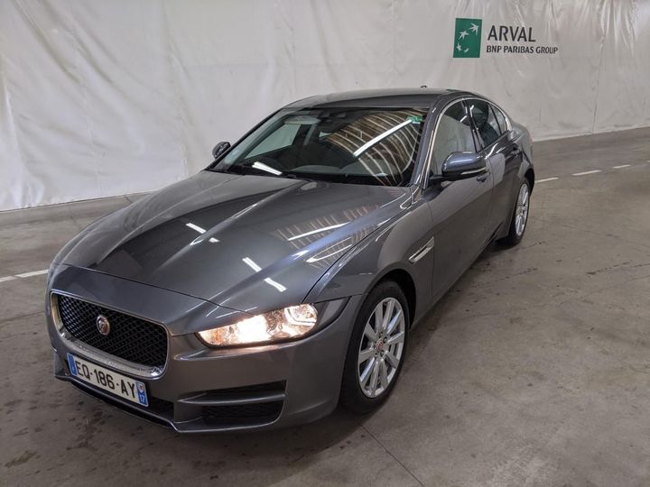 JAGUAR XE 2017 sajab4bn3jcp20165