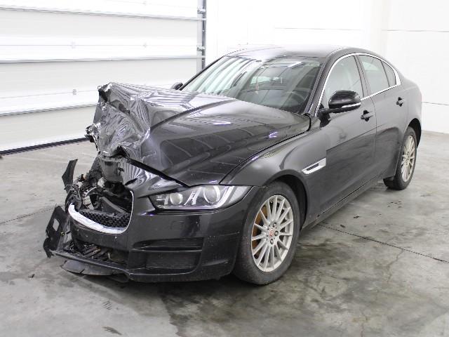 JAGUAR XE SALOON 2015 sajab4bn6ga915780