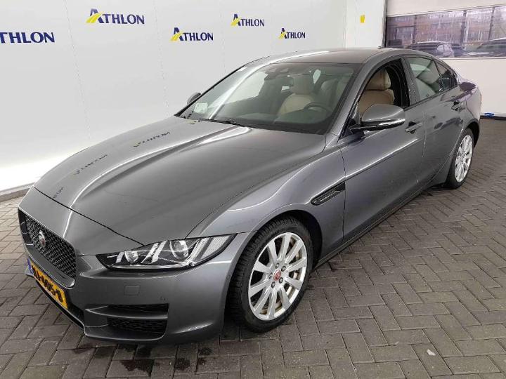 JAGUAR XE SALOON 2015 sajab4bn7ga928781